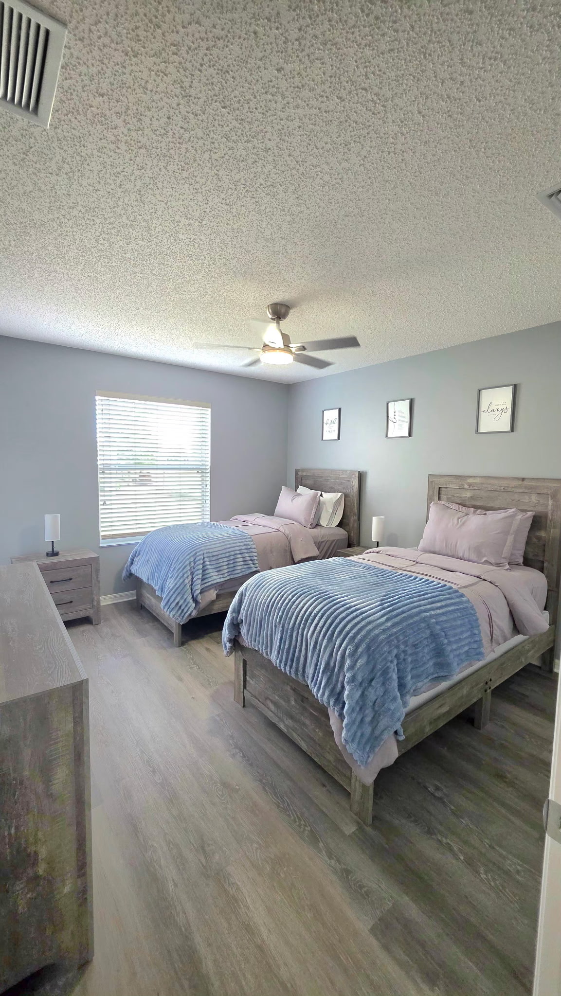 Clean twin bedroom in Marion County home